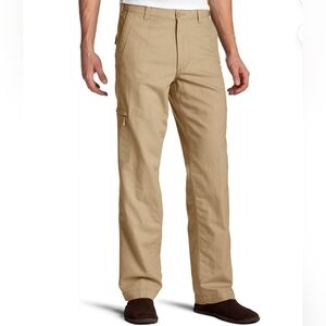 Dockers D3 Classic Fit Cargo Pants Workwear Comfy Waterless sz 42x32
